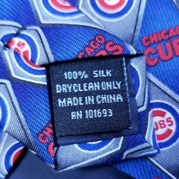 Chicago Cubs PatternTie - Picture 6 of 6